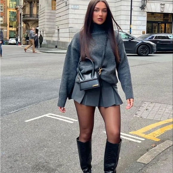 LAST ONE! BLOGGER'S FAVE! Famous Zara Box Pleat Skort Gray NWT - Picture 7 of 15